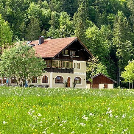 Ferienwohnungen Zipflwirt Bayrischzell Bagian luar foto